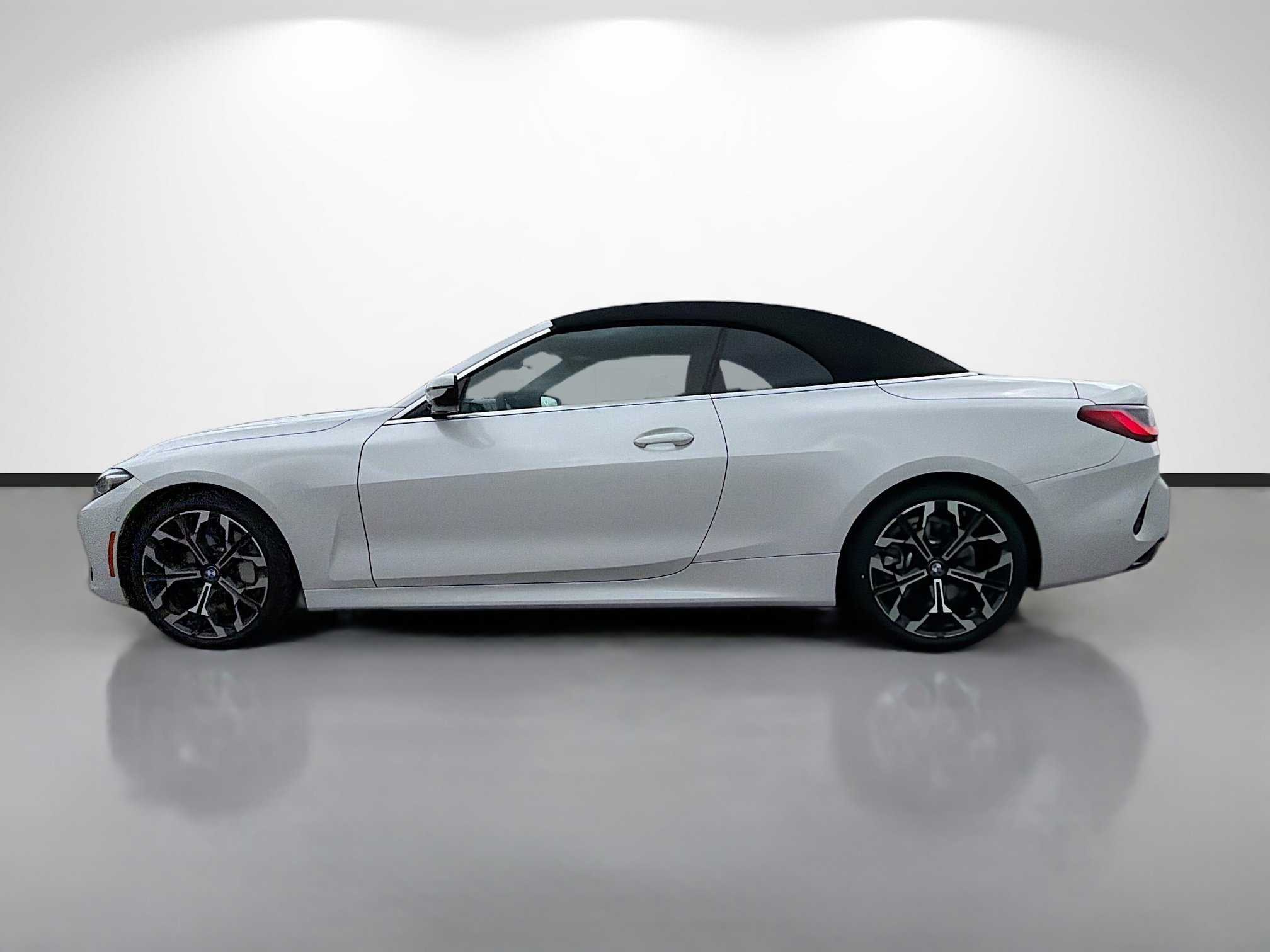 Used 2026 BMW 430i Convertible image 6
