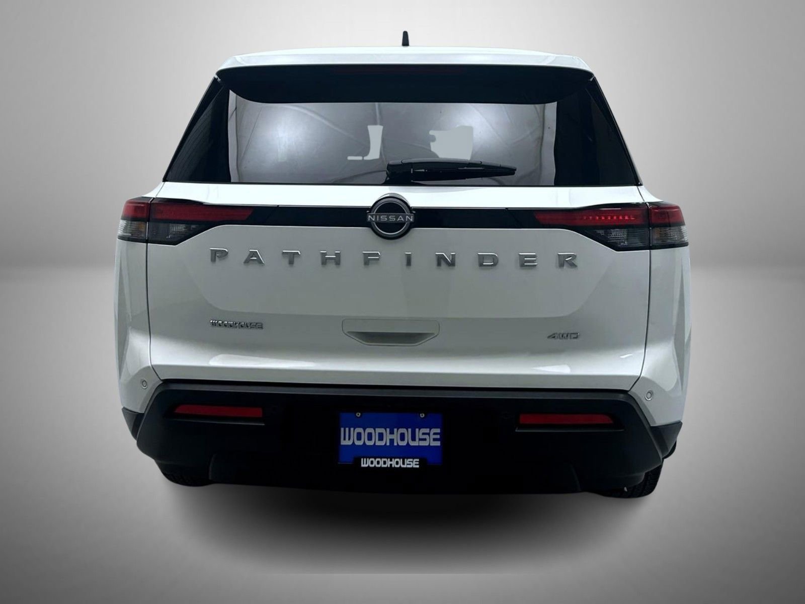 Used 2025 Nissan Pathfinder S image 6