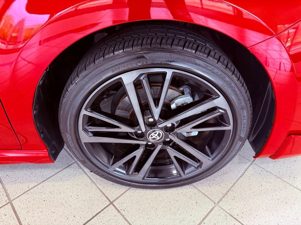 Used 2025 Toyota Camry XSE image 16