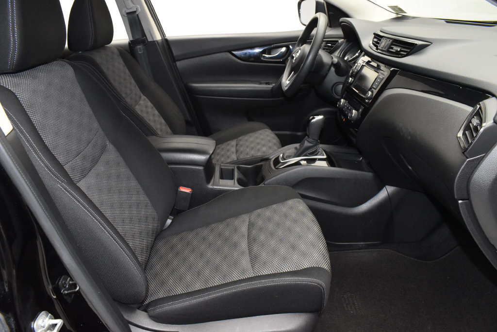 Used 2020 Nissan Rogue Sport SV AWD/4WD image 27