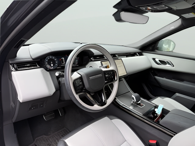 Certified 2026 Land Rover Range Rover Velar Dynamic SE AWD/4WD image 14