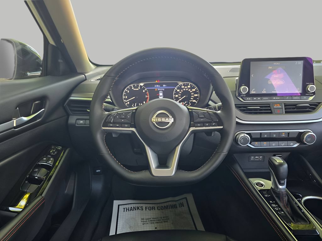 Used 2025 Nissan Altima 2.5 SR FWD image 16