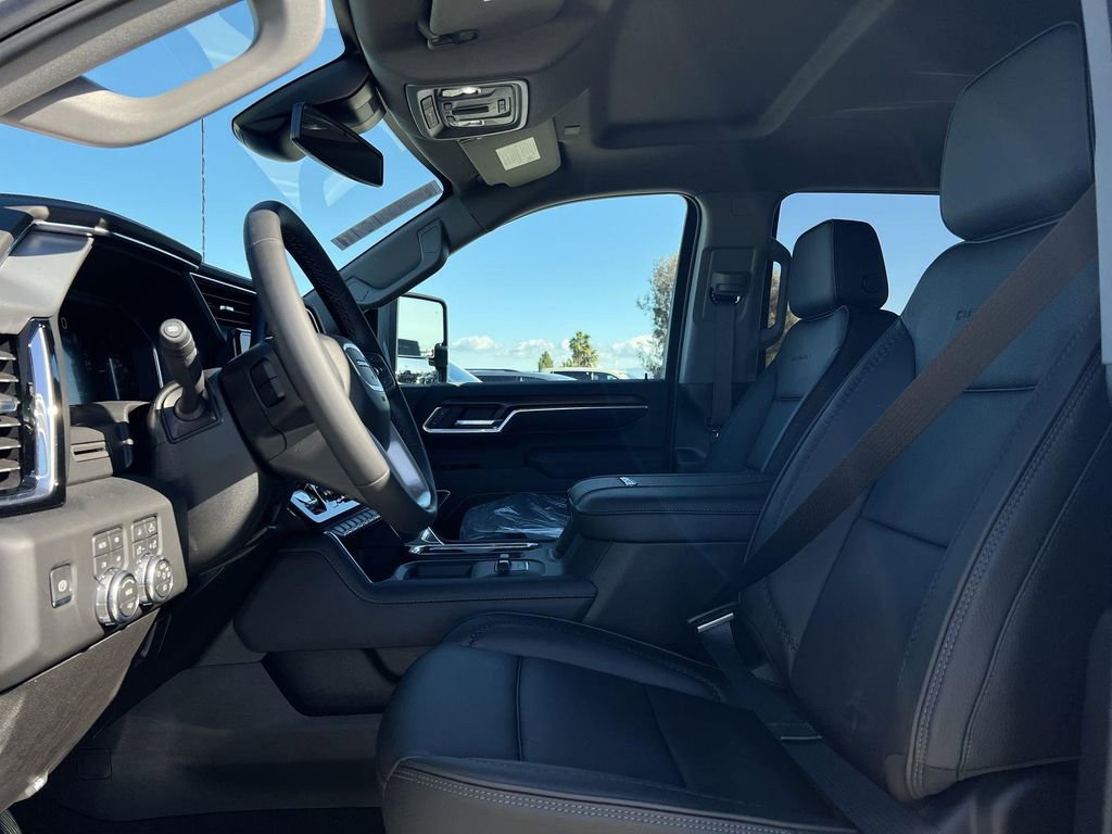 New 2026 GMC Sierra 3500 Denali AWD/4WD image 25
