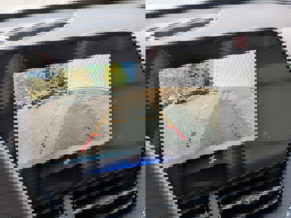 New 2026 Chevrolet Trax RS w/ Sunroof Package image 25