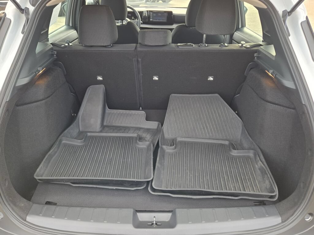 Used 2025 Nissan Kicks S AWD/4WD image 10