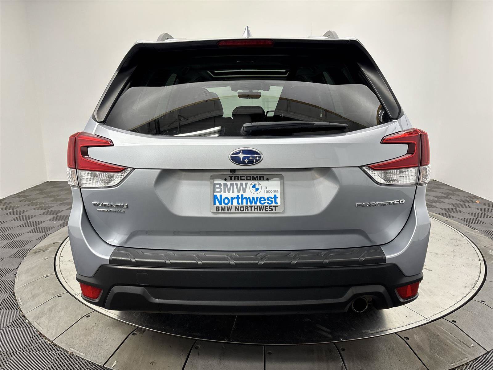 Used 2020 Subaru Forester Limited w/ Popular Package #3 AWD/4WD image 15