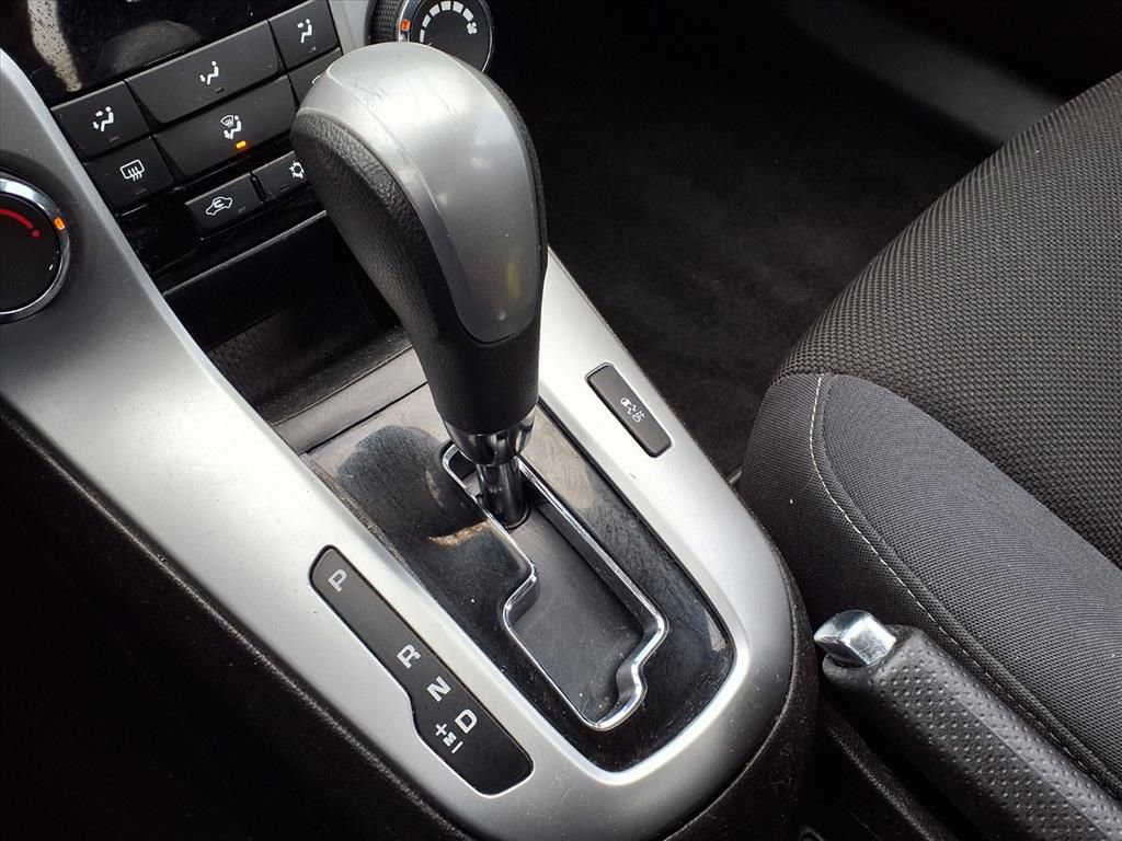 Used 2016 Chevrolet Cruze LT image 21
