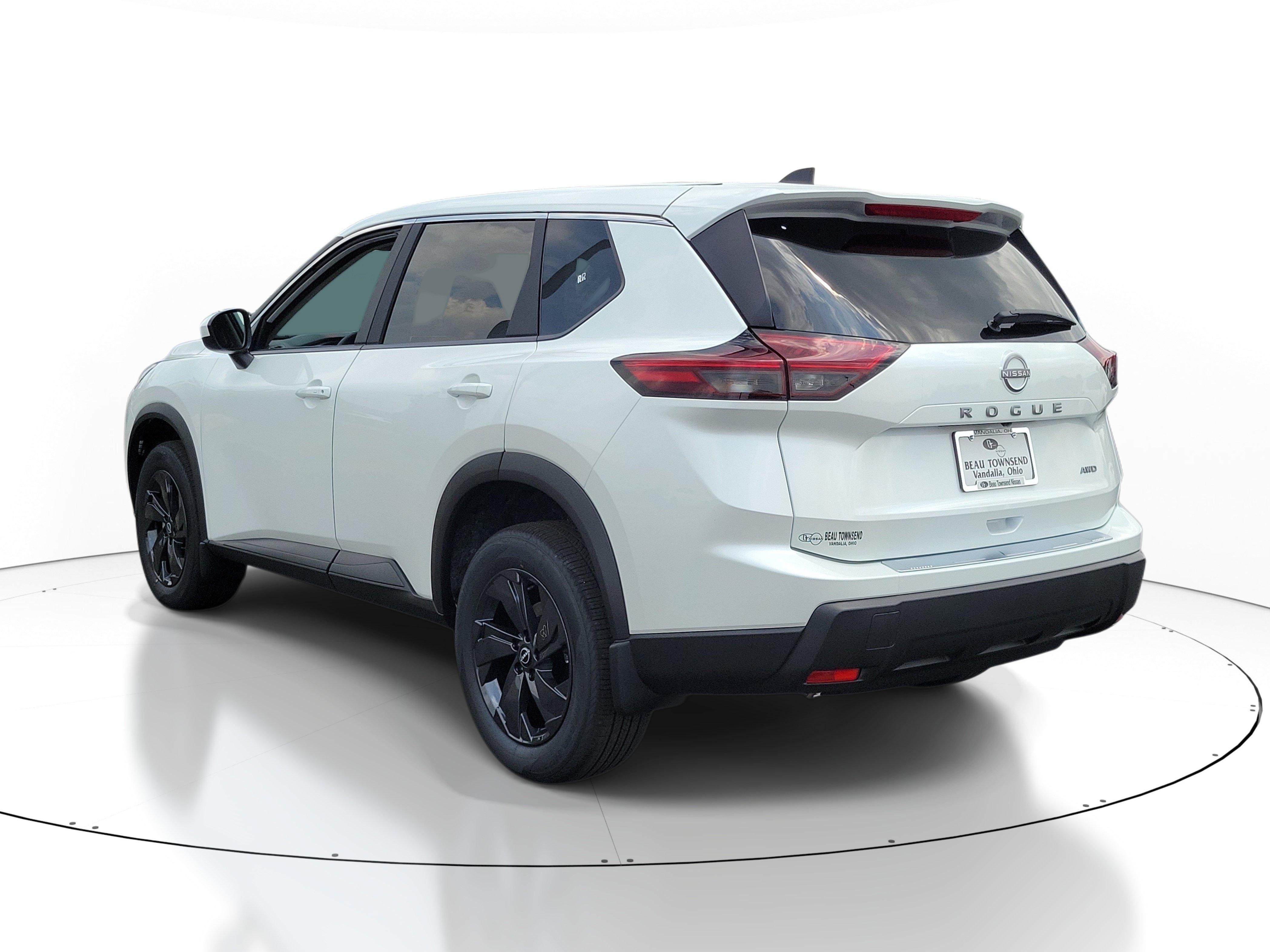 New 2026 Nissan Rogue SV w/ Cold Weather Package AWD/4WD image 3