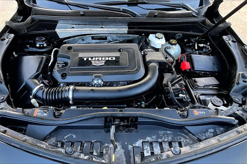 Used 2023 Cadillac XT4 Luxury w/ Cold Weather Package image 9