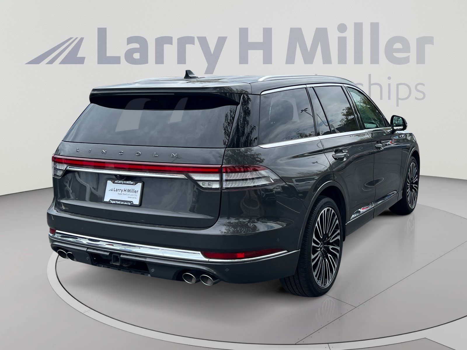 Used 2023 Lincoln Aviator Black Label w/ Dynamic Handling Package AWD/4WD image 5