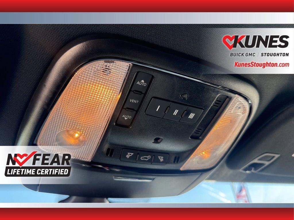 Used 2025 Dodge Durango R/T AWD/4WD image 36