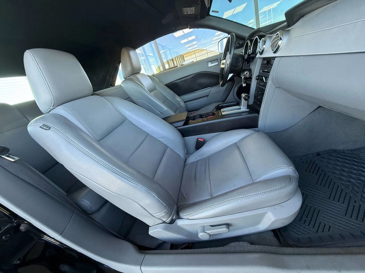 Used 2009 Ford Mustang Premium image 13