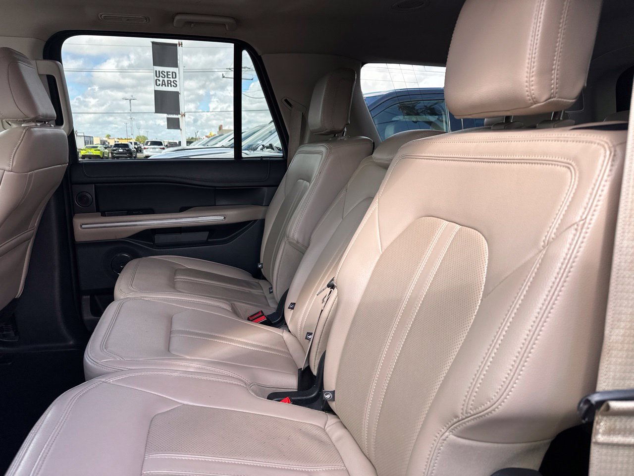 Used 2024 Ford Expedition Max Limited RWD image 12