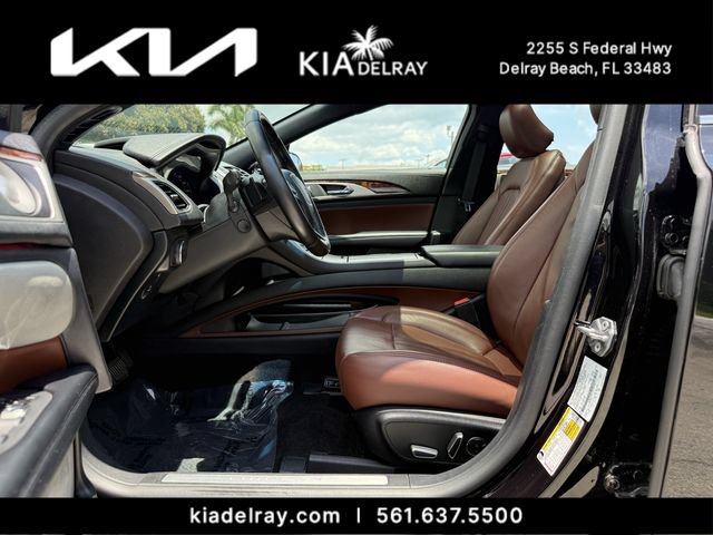 Used 2020 Lincoln MKZ Reserve w/ Luxury Package FWD image 18
