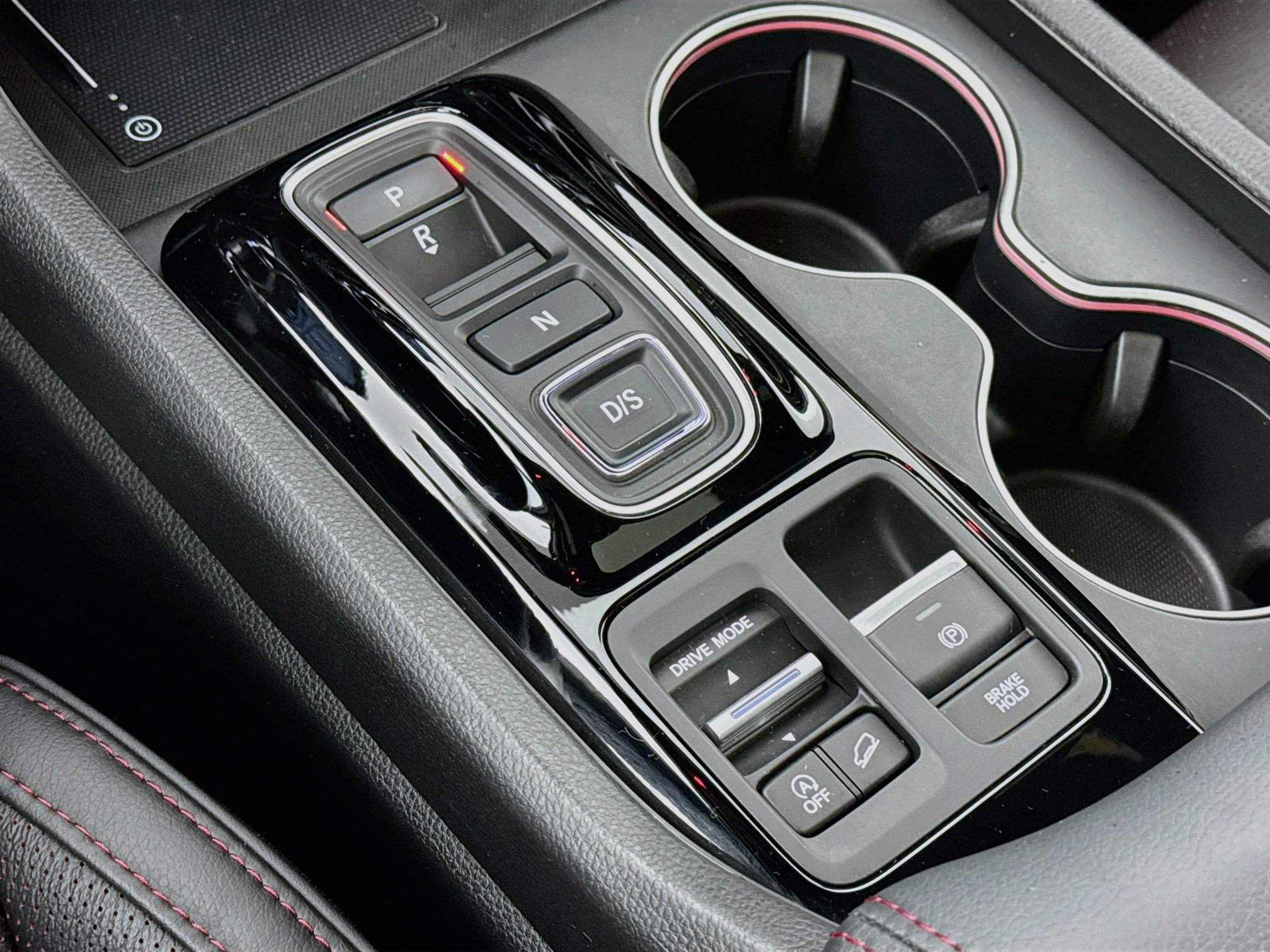 Certified 2025 Honda Pilot Black Edition image 17