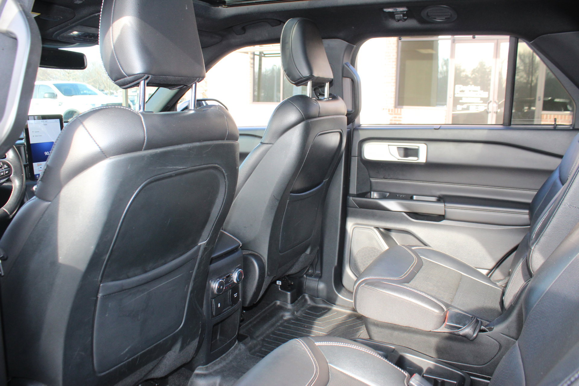 Used 2020 Ford Explorer ST w/ ST Street Pack image 30