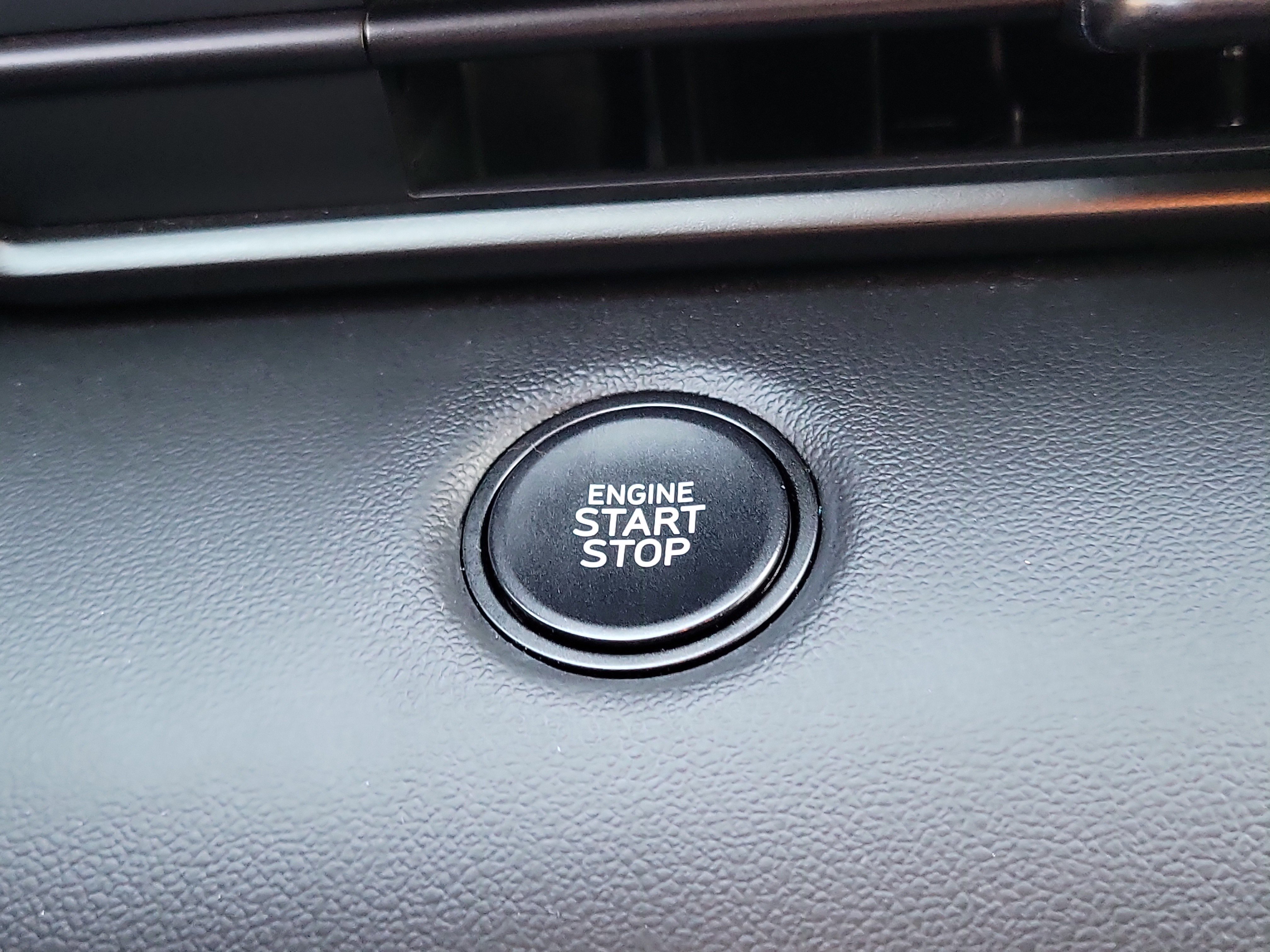 Certified 2025 Hyundai Elantra Sport w/ Cargo Package image 12