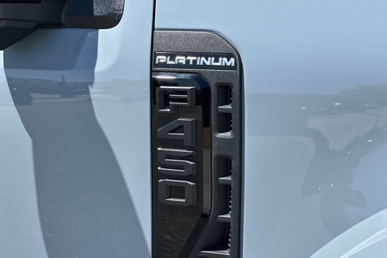 Used 2025 Ford F450 Platinum AWD/4WD image 26