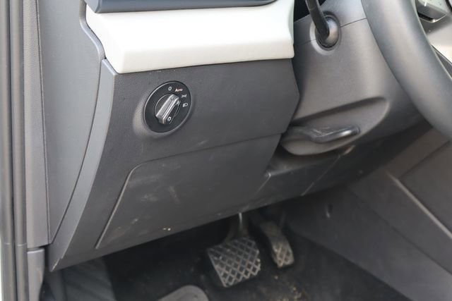 Used 2022 Volkswagen Taos SE FWD image 21