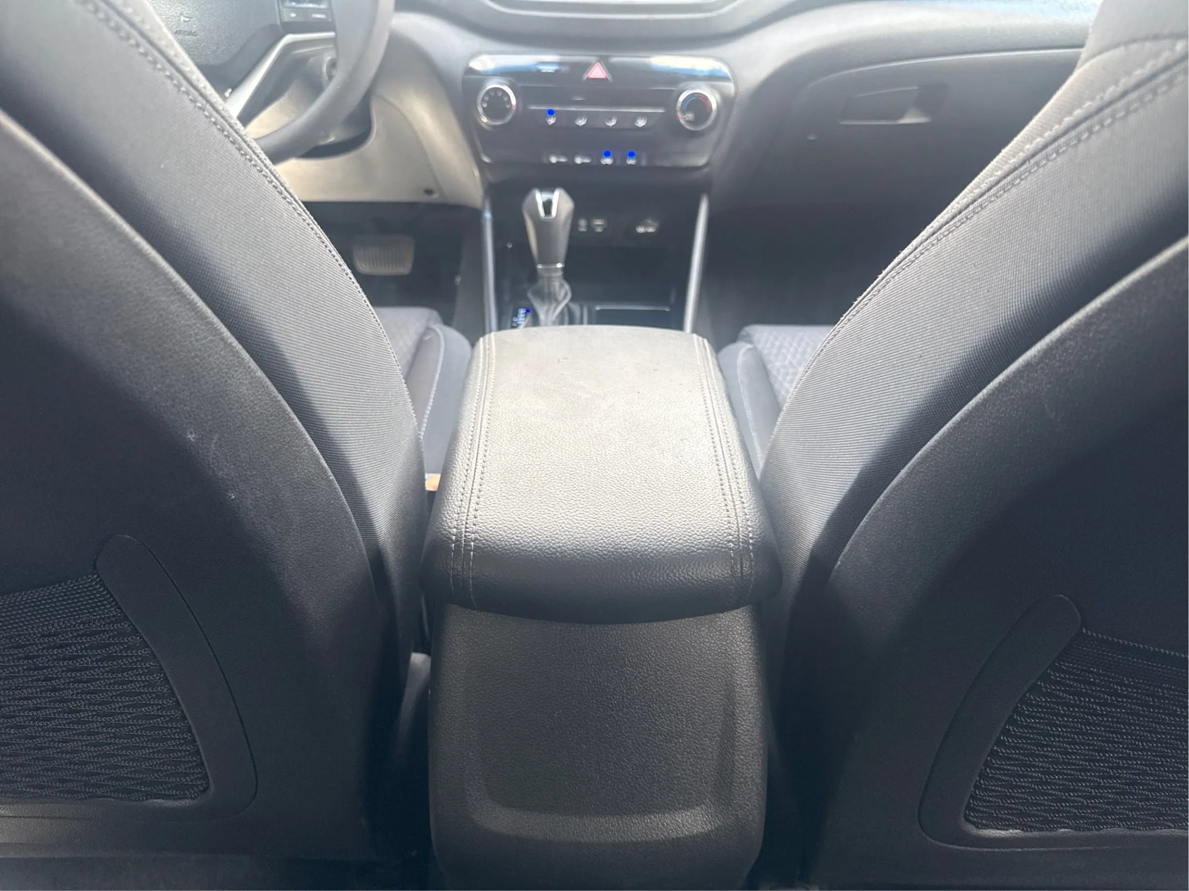 Used 2016 Hyundai Tucson SE w/ Option Group 02 FWD image 12