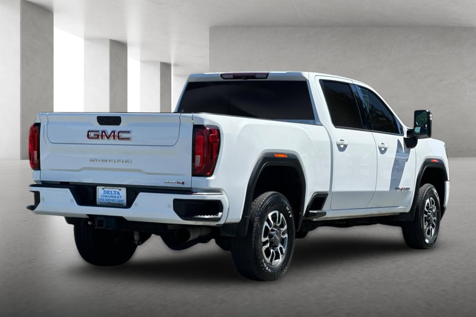 Used 2021 GMC Sierra 2500 AT4 w/ AT4 Preferred Package AWD/4WD image 4