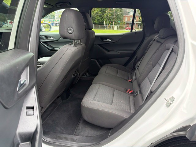 Used 2025 Chevrolet Equinox LT AWD/4WD image 15