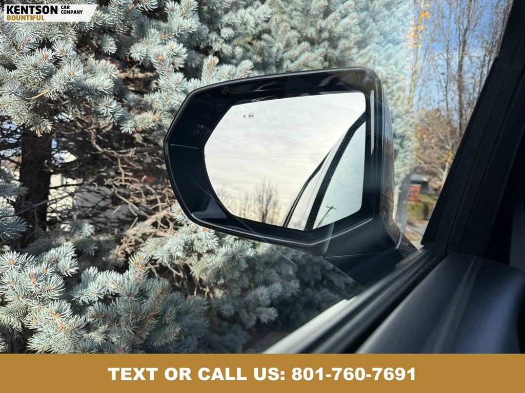 Used 2025 Chevrolet Tahoe Z71 image 23