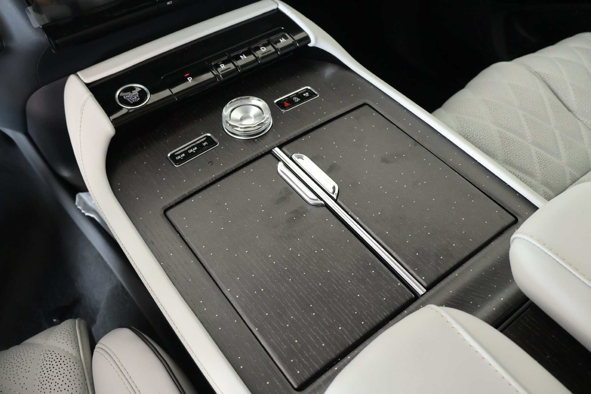 New 2027 Lincoln Navigator L Black Label AWD/4WD image 8