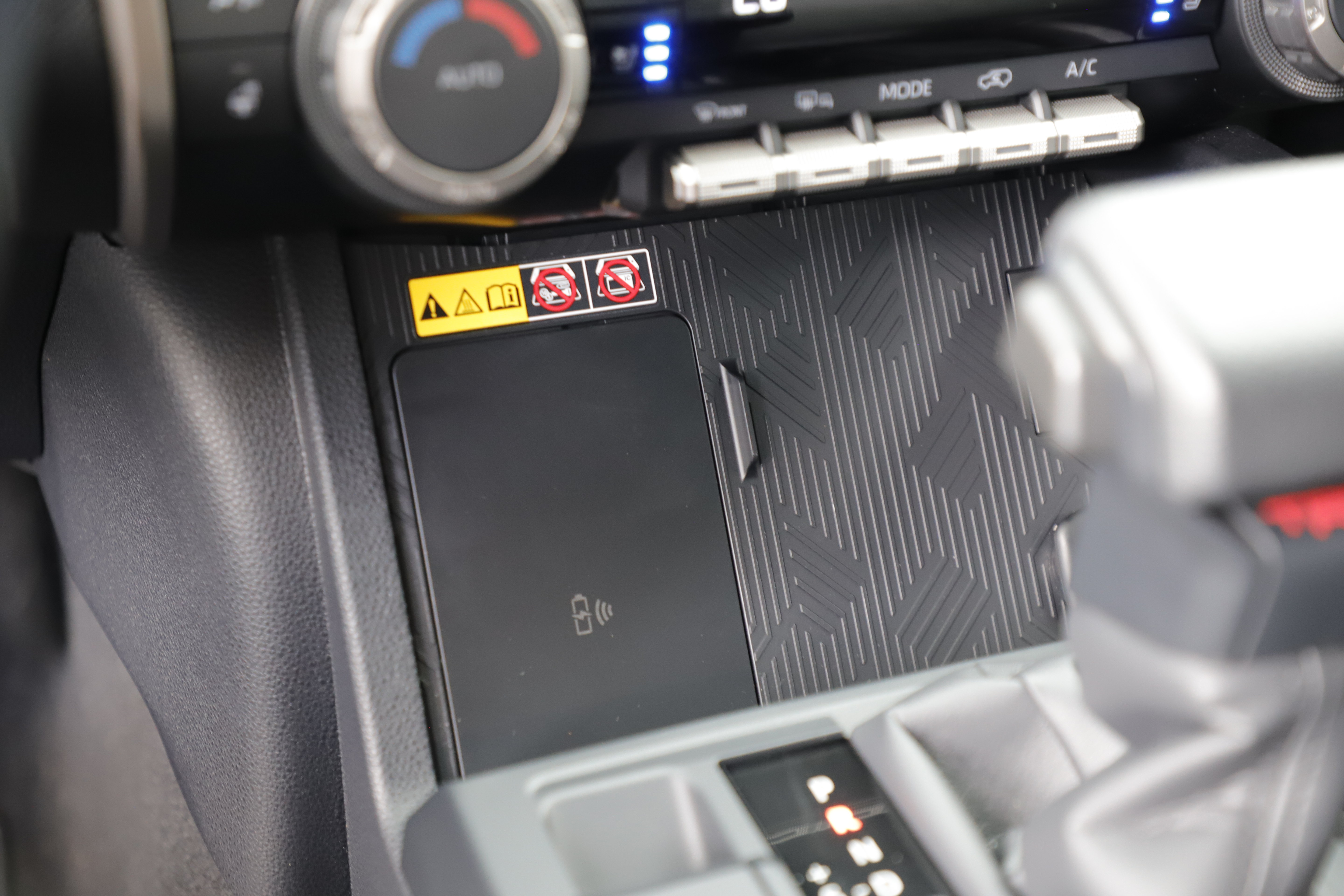 Used 2025 Toyota 4Runner TRD Off-Road Premium AWD/4WD image 21