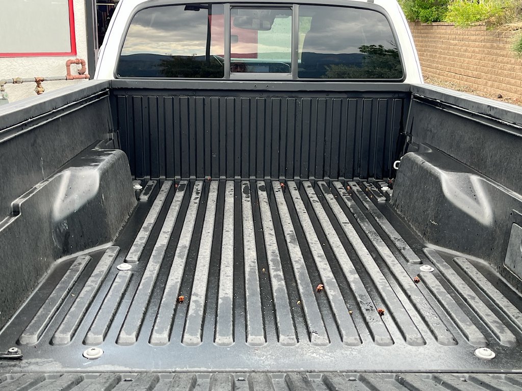 Used 2022 Toyota Tacoma TRD Off-Road w/ TRD Premium Off Road Package AWD/4WD image 24