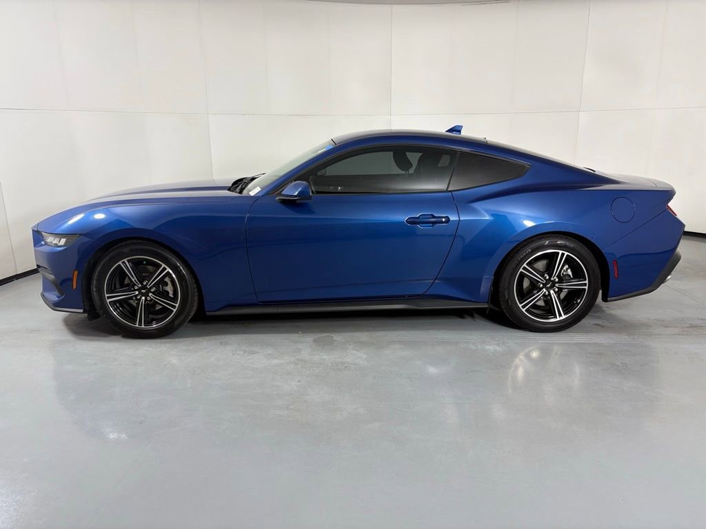 Used 2024 Ford Mustang Coupe image 6