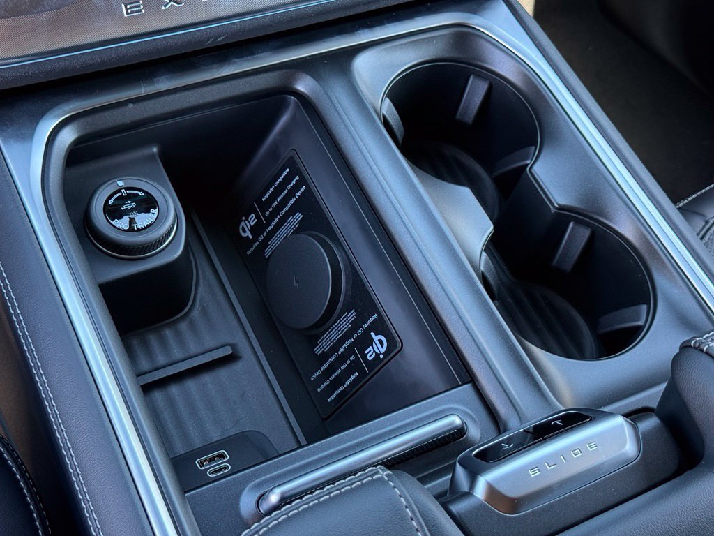 New 2027 Ford Expedition Platinum w/ Stealth Appearance Package RWD image 12