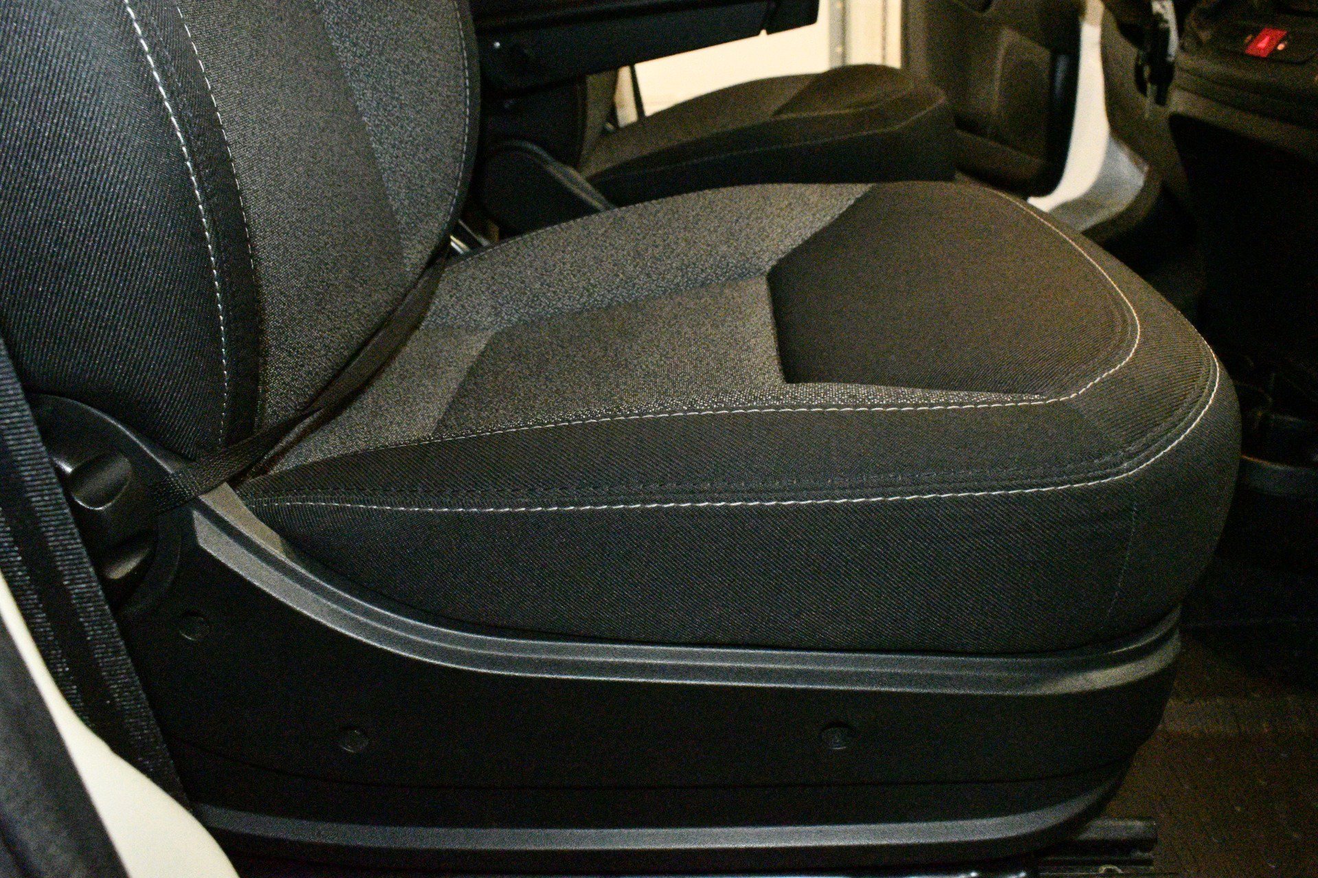 Used 2019 RAM ProMaster 3500 w/ Interior Convenience Group image 14