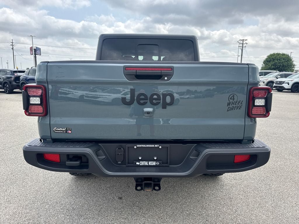 Used 2025 Jeep Gladiator Overland AWD/4WD image 5