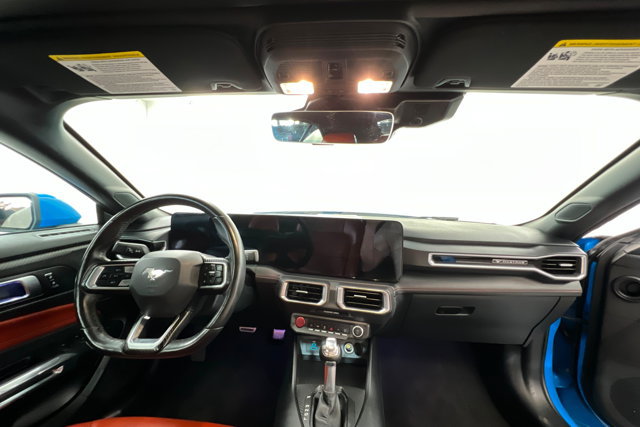 Used 2025 Ford Mustang Premium RWD image 9