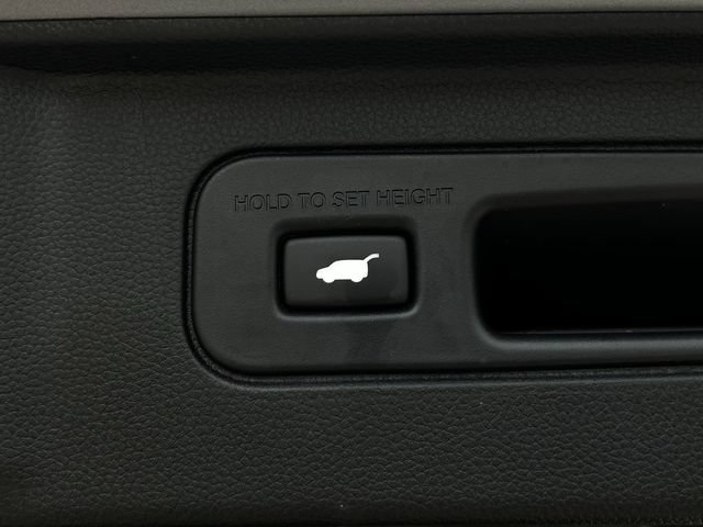 Used 2025 Honda Pilot EX-L image 35