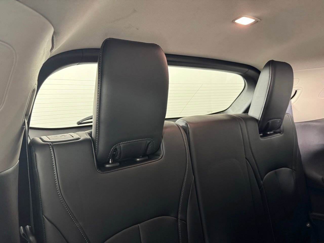 Used 2023 INFINITI QX60 Luxe w/ Performance Audio Package image 33