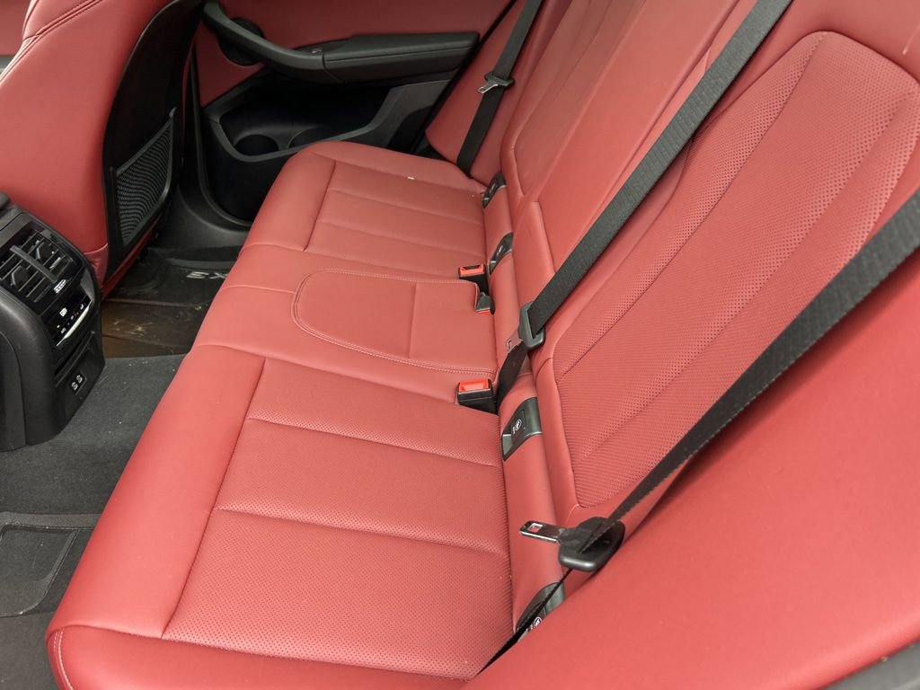 Certified 2024 BMW X3 xDrive30i w/ Premium Package image 9