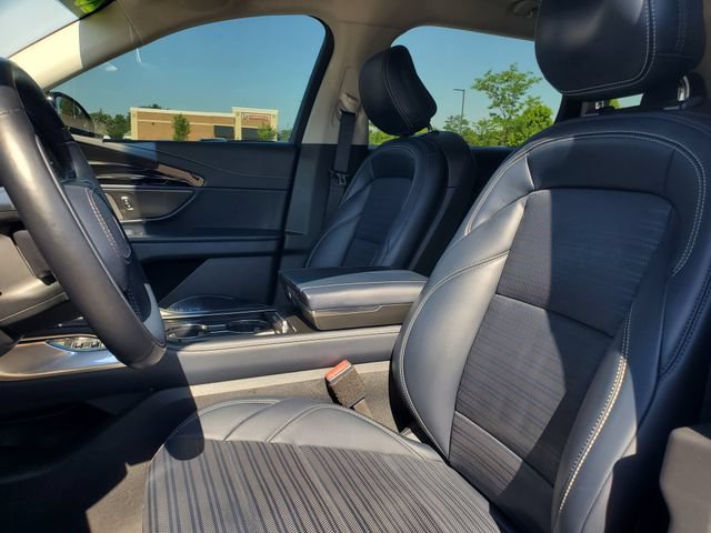 Certified 2024 Lincoln Nautilus Reserve w/ Equipment Group 202A AWD/4WD image 7