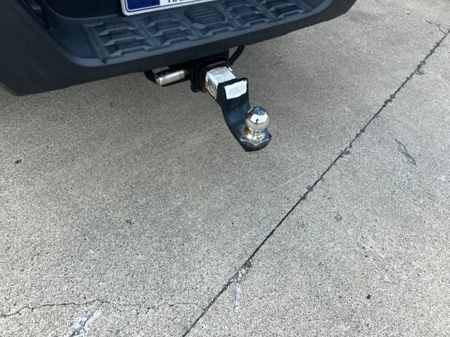 Used 2018 Toyota Tacoma TRD Sport AWD/4WD image 29