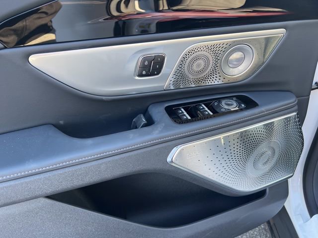 New 2026 Lincoln Nautilus Reserve image 16