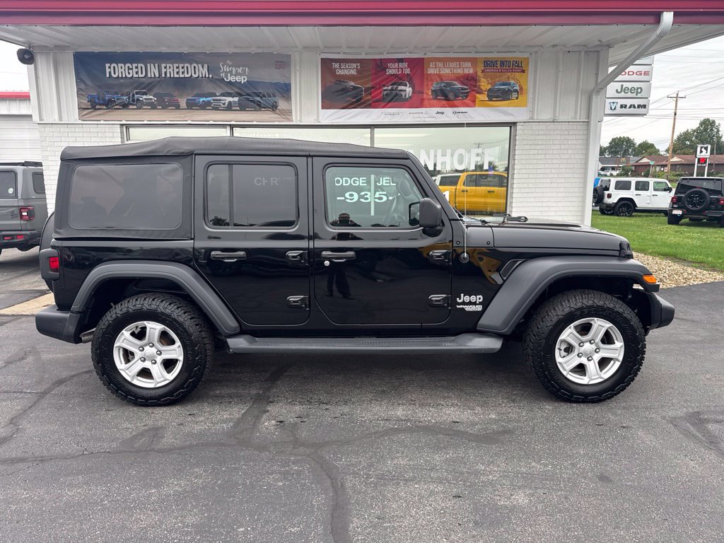 Used 2019 Jeep Wrangler Unlimited Sport AWD/4WD image 2