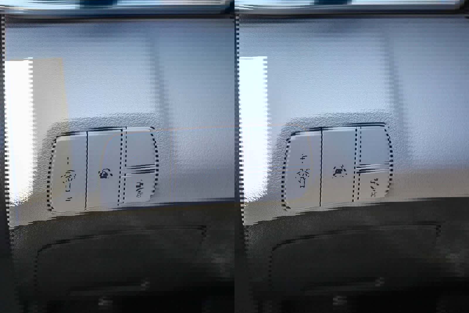 Certified 2023 Hyundai Elantra Limited image 29