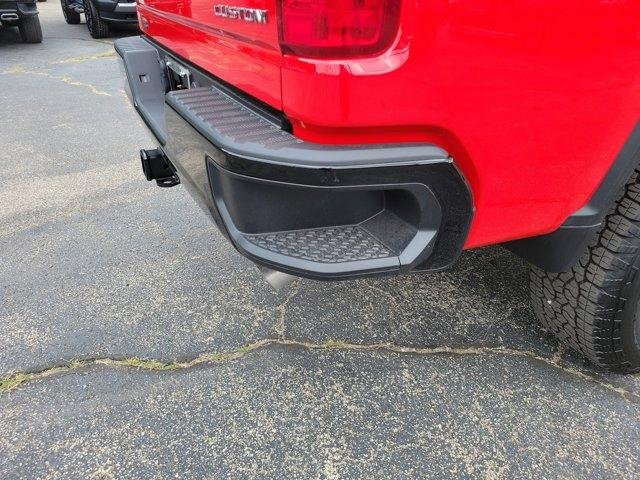 Used 2025 Chevrolet Silverado 2500 Custom image 13