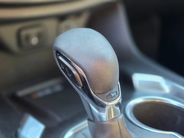 Used 2023 Chevrolet Traverse LT image 30