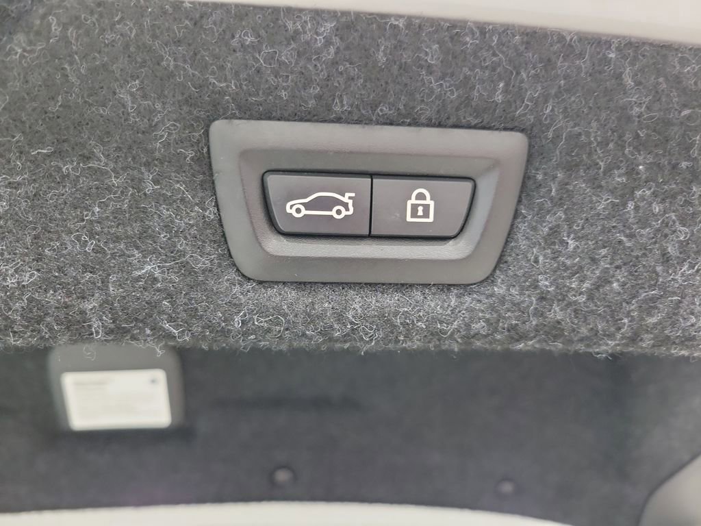 Used 2018 BMW 530i xDrive image 14