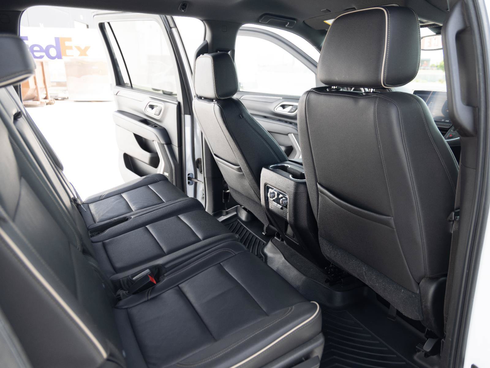 Used 2021 GMC Yukon XL SLT AWD/4WD image 21