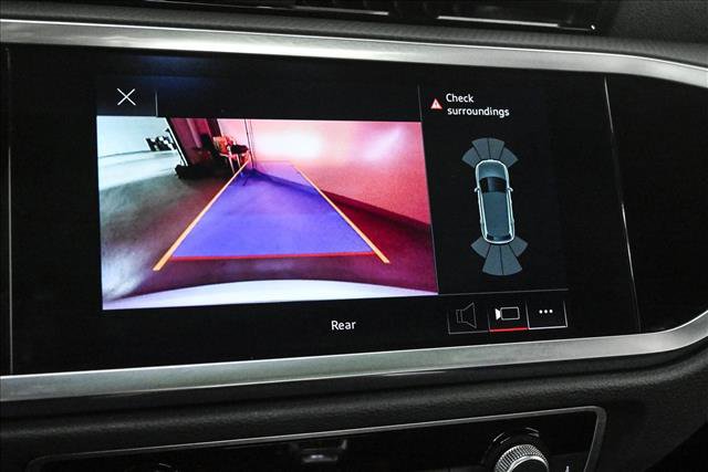 Used 2022 Audi Q3 2.0T Premium w/ Convenience Package image 14