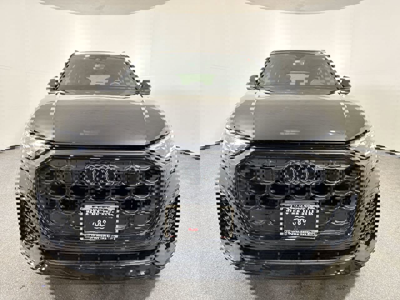 Used 2025 Audi Q8 Premium Plus w/ Premium Plus Package image 3