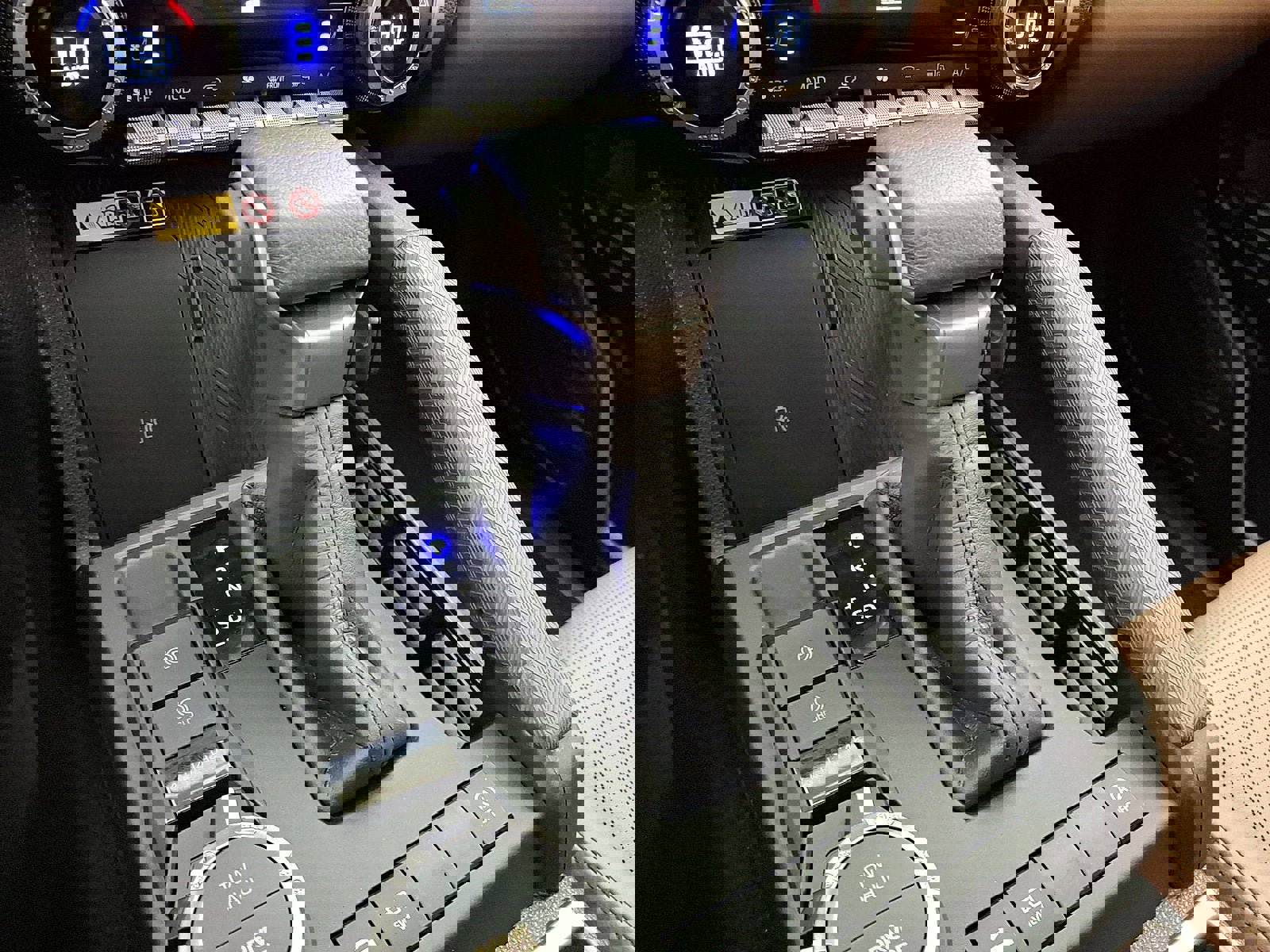 Used 2025 Toyota 4Runner Limited w/ Tow Technology Package image 12